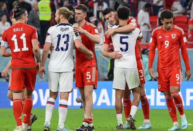 1669072631321042749.jpg 64793043-11439989-image-a-27_166.jpg